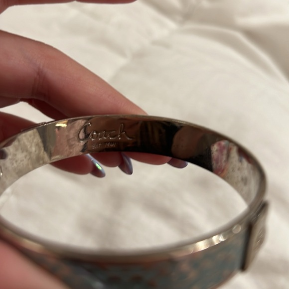 Coach bangle bracelet - Picture 3 of 3